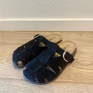 CUSHIONAIRE Benson Fisherman Sandals for Women BRAND NEW never worn